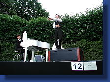 Kleines Fest - Lukas Weiss