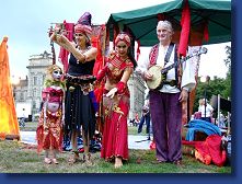 Kleines Fest - Mangs Maskentheater